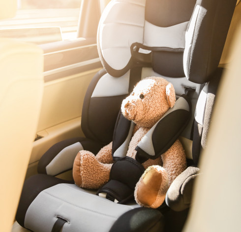 Як обрати та встановити дитяче автокрісло