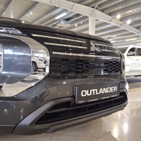 Outlander з аудіосистемою YAMAHA