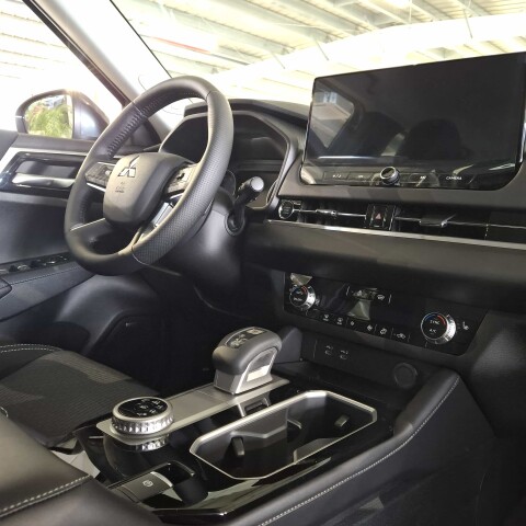 Outlander з аудіосистемою YAMAHA