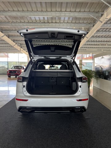 Mitsubishi Outlander Ultimate Black