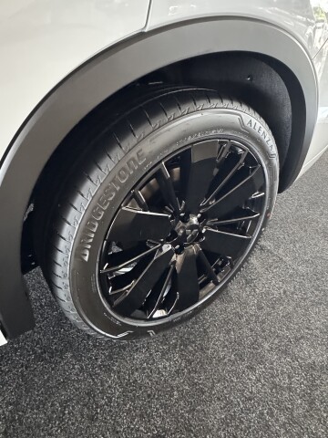 Mitsubishi Outlander Ultimate Black