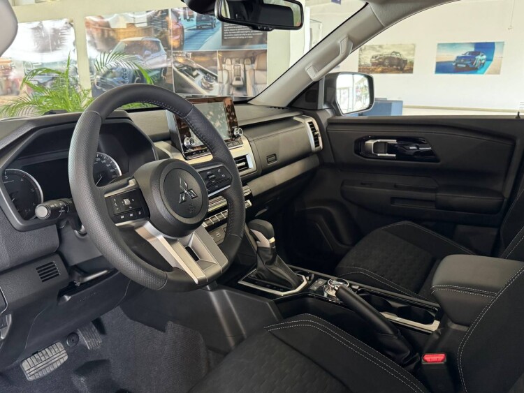 Mitsubishi L200 New Intense