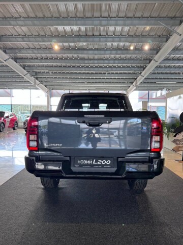 Новий Mitsubishi L 200 2026