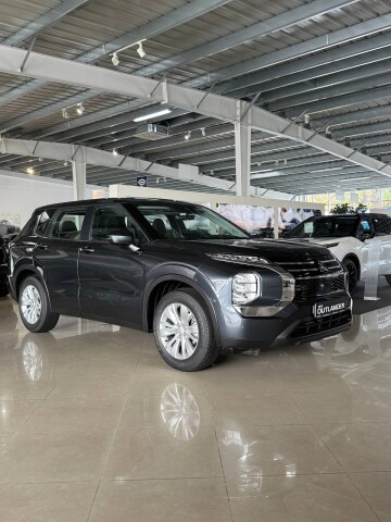 Mitsubishi Outlander 2026