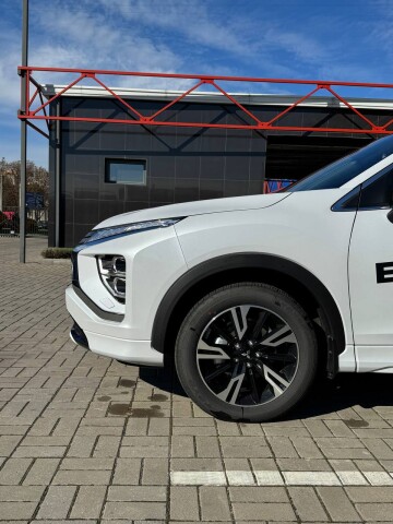 Новий Mitsubishi Eclipse Cross 2025